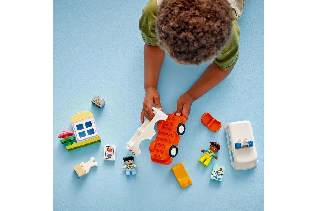 LEGO DUPLO Ambulance & Driver 10447
