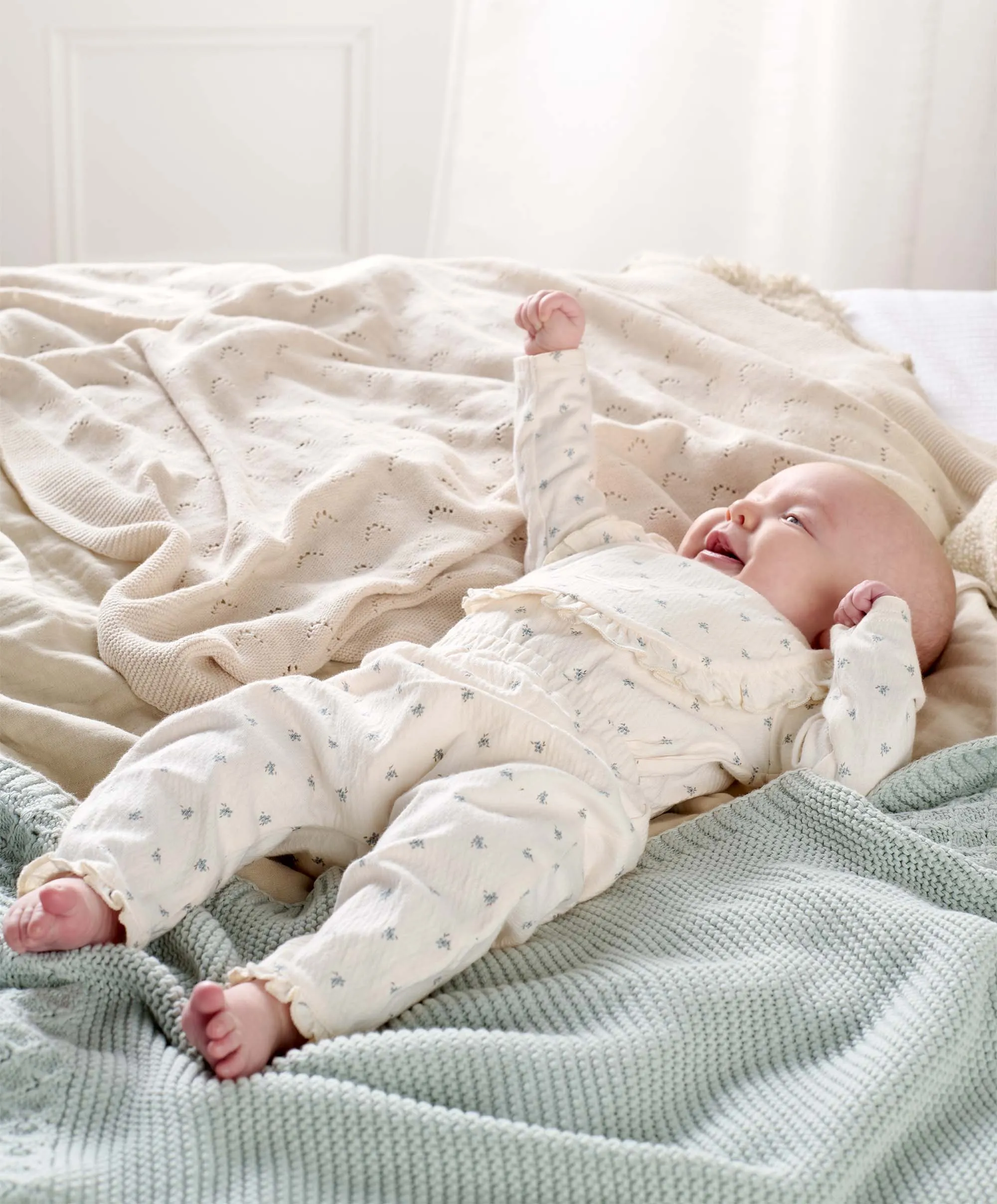 Newborn Outfit Set (3 Piece) - Floral Print Babykids Mamas & Papas