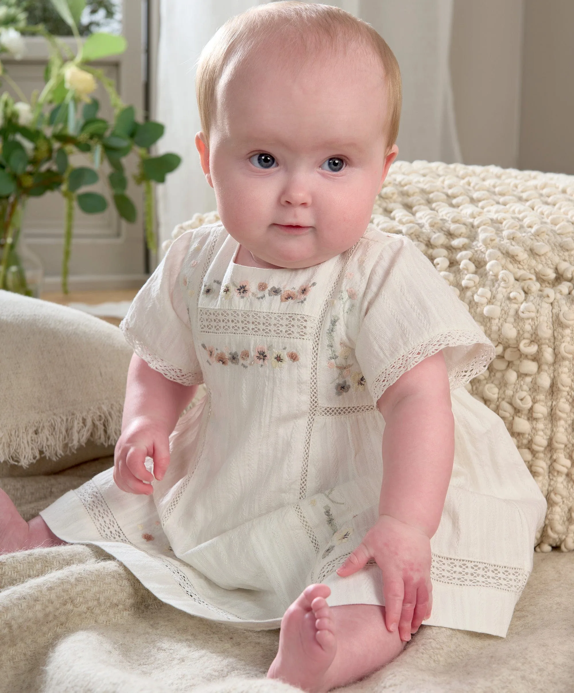 Short Sleeve Cotton Embroided Dress - Floral Print